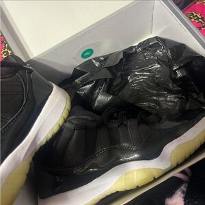 Authentic Jordan Air Jordan 11 Retro Low - Black, White. Send offers need it gon